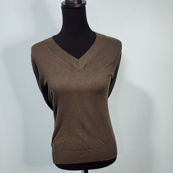 CIELO CLASSIC Olive Green VNECK SWEATER - Picture 1 of 10